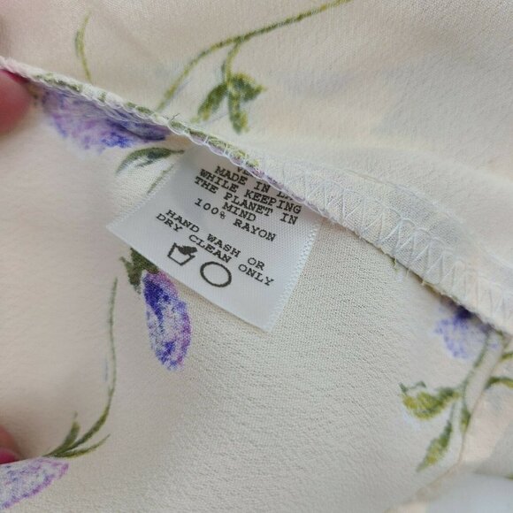 New Flynn Skye That's A Wrap Crop Top Womens S Lavender Skye Short Sleeve Rayon - Picture 7 of 8